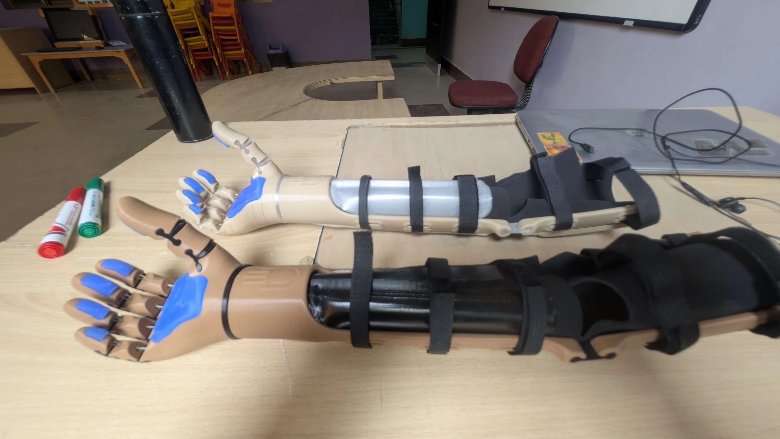 The two replacement arms. PLA+ and PETG, ready to ship