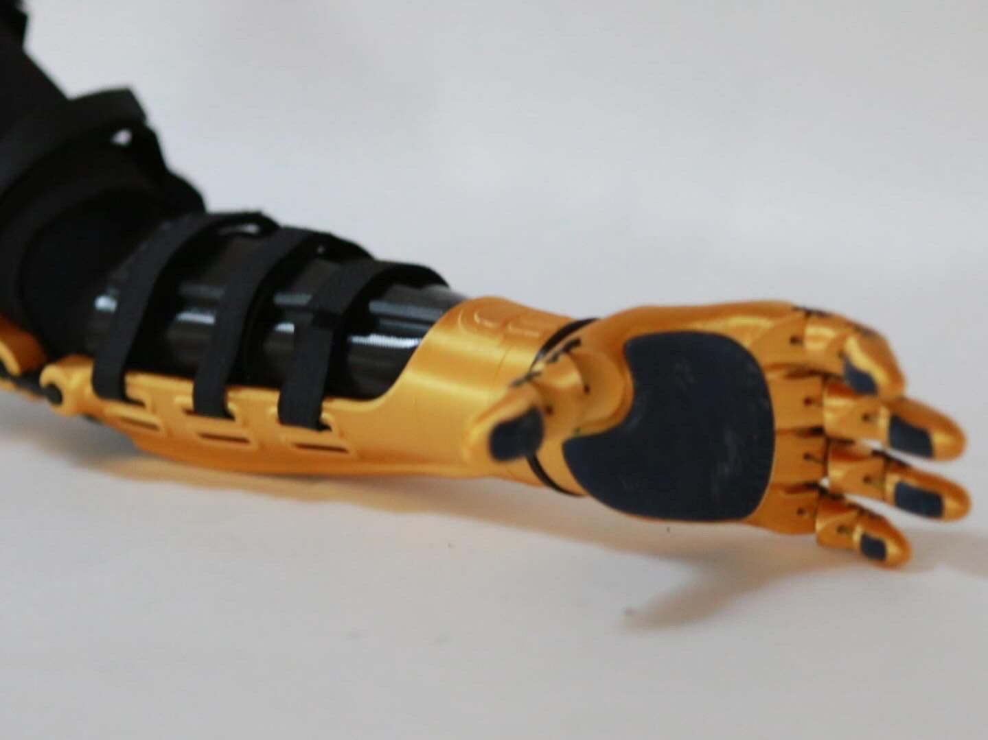 Side profile of the full arm, forearm shell, socket and hand